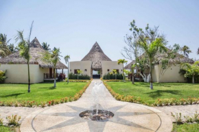 Hosptal Residencia en laguna con 3 piscinas y staff incluido